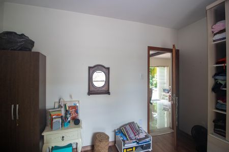 Casa à venda com 200m², 3 quartos e 2 vagasQuarto