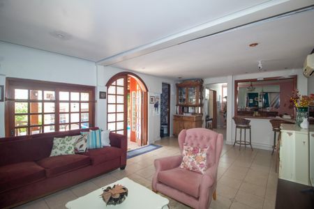 Casa à venda com 200m², 3 quartos e 2 vagasSala casa 2