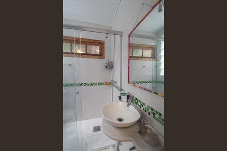 Casa à venda com 200m², 3 quartos e 2 vagasBanheiro