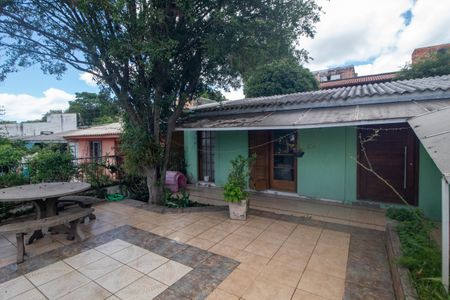 Casa à venda com 200m², 3 quartos e 2 vagasFachada