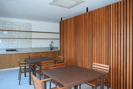 Apartamento para alugar com 28m², 1 quarto e sem vagaÁrea comum - Salão de Festas