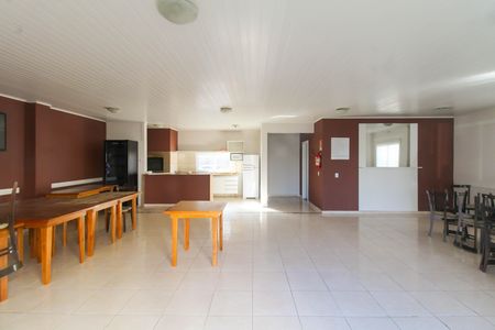 Apartamento à venda com 52m², 2 quartos e 3 vagas Apartamento à venda com 52m², 2 quartos e 3 vagasÁrea comum - Salão de festas