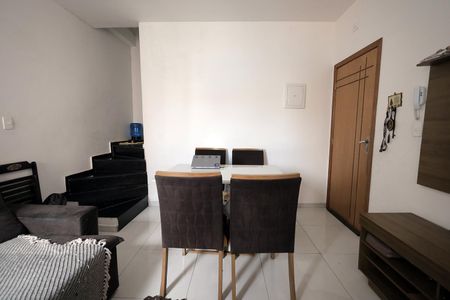 Sala de apartamento para alugar com 2 quartos, 110m² em Vila Guarani, Santo André