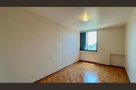 Apartamento à venda com 117m², 2 quartos e 1 vaga Apartamento à venda com 117m², 2 quartos e 1 vagaSuite