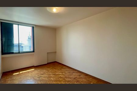 Apartamento à venda com 117m², 2 quartos e 1 vaga Apartamento à venda com 117m², 2 quartos e 1 vagaSuite