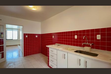 Apartamento à venda com 117m², 2 quartos e 1 vaga Apartamento à venda com 117m², 2 quartos e 1 vagaCozinha