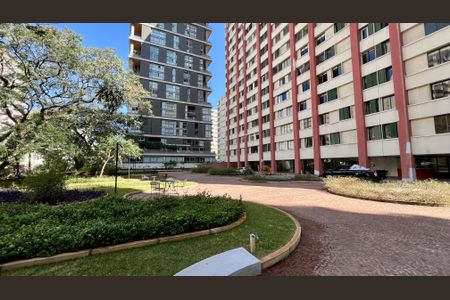 Apartamento à venda com 117m², 2 quartos e 1 vaga Apartamento à venda com 117m², 2 quartos e 1 vagaÁrea comum