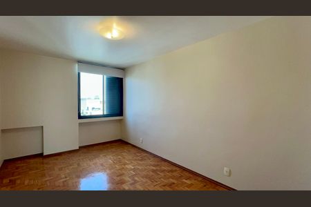 Apartamento à venda com 117m², 2 quartos e 1 vaga Apartamento à venda com 117m², 2 quartos e 1 vagaQuarto