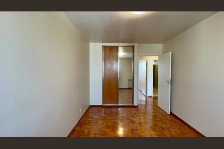 Apartamento à venda com 117m², 2 quartos e 1 vaga Apartamento à venda com 117m², 2 quartos e 1 vagaQuarto