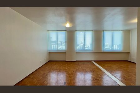 Apartamento à venda com 117m², 2 quartos e 1 vaga Apartamento à venda com 117m², 2 quartos e 1 vagaSala