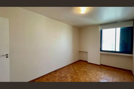 Apartamento à venda com 117m², 2 quartos e 1 vaga Apartamento à venda com 117m², 2 quartos e 1 vagaQuarto
