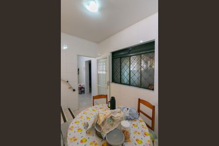 Casa para alugar com 360m², 4 quartos e 1 vaga