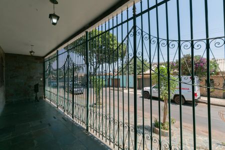 Casa para alugar com 360m², 4 quartos e 1 vaga