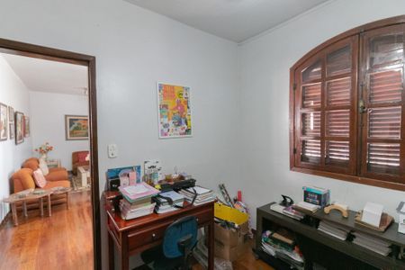 Casa para alugar com 360m², 4 quartos e 1 vaga