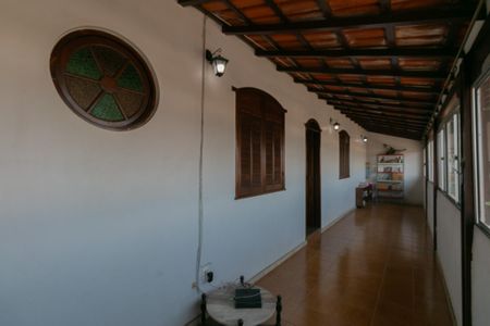 Casa para alugar com 360m², 4 quartos e 1 vaga