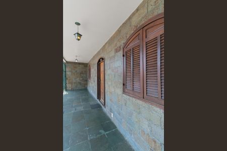 Casa para alugar com 360m², 4 quartos e 1 vaga