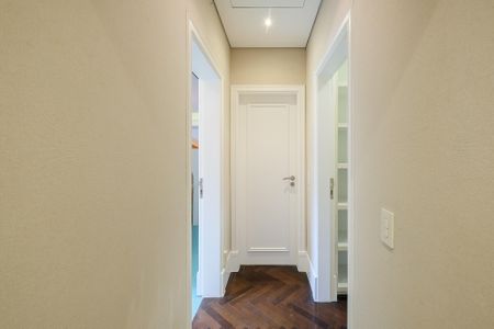 Apartamento à venda com 268m², 2 quartos e 4 vagasCorredor