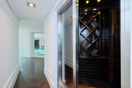 Apartamento à venda com 268m², 2 quartos e 4 vagasCorredor