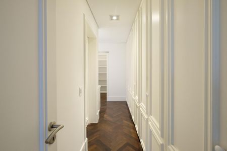 Apartamento à venda com 268m², 2 quartos e 4 vagasCorredor