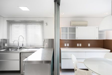 Cozinha de apartamento à venda com 4 quartos, 347m² em Indianópolis, São Paulo