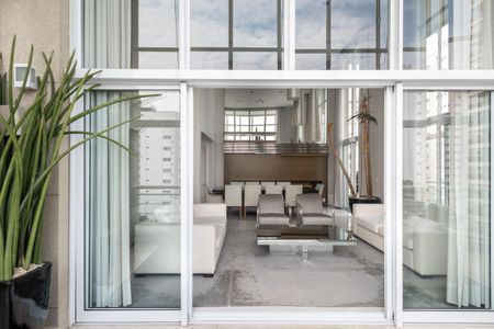 Apartamento à venda com 347m², 4 quartos e 5 vagasSala