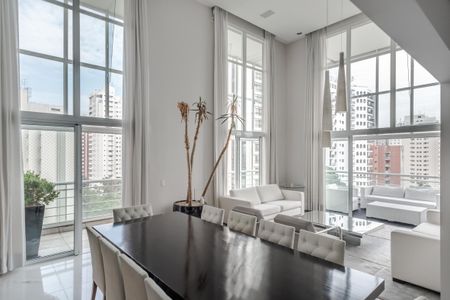 Apartamento à venda com 347m², 4 quartos e 5 vagasSala