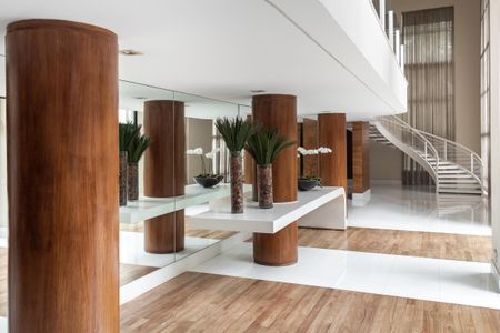 Apartamento à venda com 347m², 4 quartos e 5 vagasHall