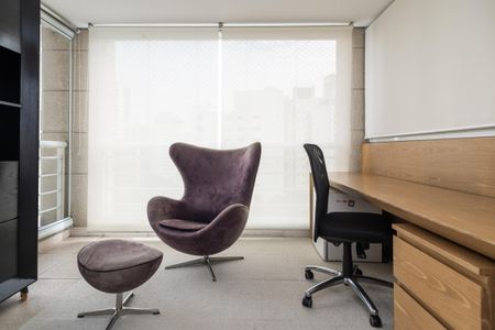 Apartamento à venda com 347m², 4 quartos e 5 vagasEscritório