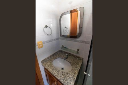 Casa à venda com 320m², 5 quartos e sem vagaBanheiro da Suíte