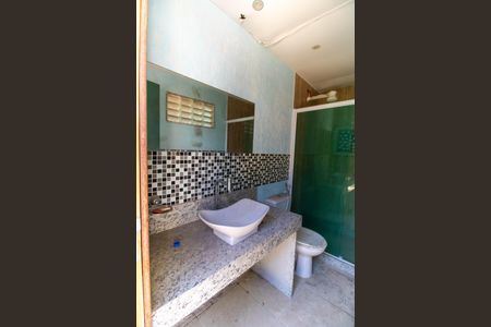 Casa à venda com 320m², 5 quartos e sem vagaBanheiro Externo