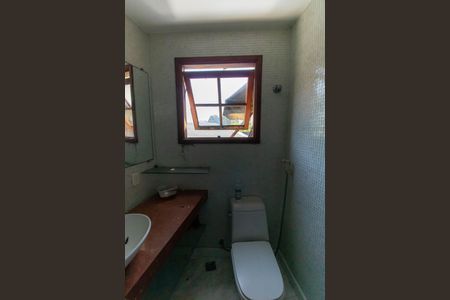 Casa à venda com 320m², 5 quartos e sem vagaBanheiro Externo