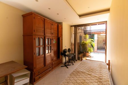 Casa à venda com 320m², 5 quartos e sem vagaQuarto Externo1