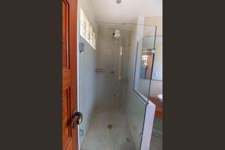 Casa à venda com 320m², 5 quartos e sem vagaBanheiro Externo