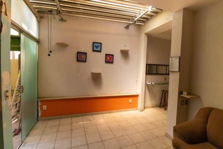 Sala de casa para alugar com 5 quartos, 320m² em Ingá, Niterói