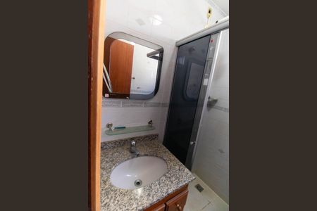 Casa à venda com 320m², 5 quartos e sem vagaBanheiro da Suíte