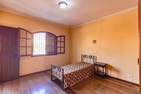 Casa à venda com 203m², 3 quartos e 3 vagas