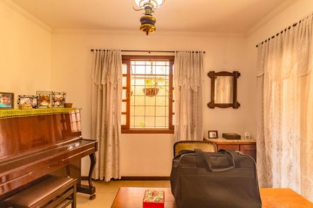 Casa à venda com 203m², 3 quartos e 3 vagas