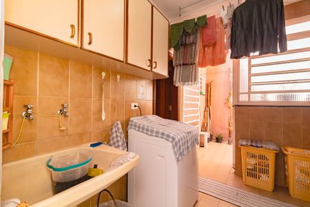 Casa à venda com 203m², 3 quartos e 3 vagas