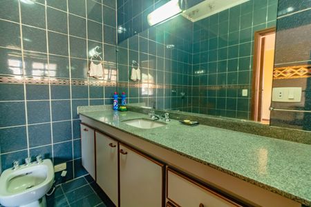 Casa à venda com 203m², 3 quartos e 3 vagas