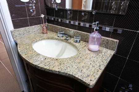 Apartamento à venda com 55m², 2 quartos e sem vagaBanheiro