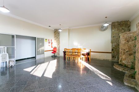 Apartamento à venda com 55m², 2 quartos e sem vagaÁrea comum - Salão de festas