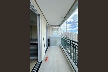 Studio para alugar com 40m², 1 quarto e 1 vaga Studio para alugar com 40m², 1 quarto e 1 vagaVaranda