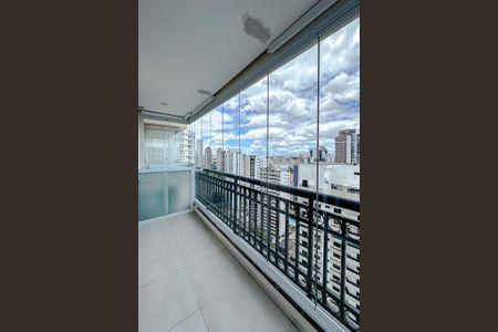 Studio para alugar com 40m², 1 quarto e 1 vaga Studio para alugar com 40m², 1 quarto e 1 vagaVaranda