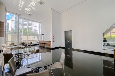 Studio para alugar com 40m², 1 quarto e 1 vaga Studio para alugar com 40m², 1 quarto e 1 vagaÁrea comum - Salão de festas