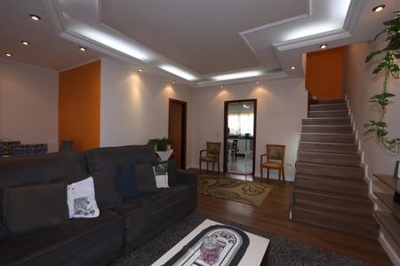 Sala de casa à venda com 3 quartos, 168m² em Vila Santa Clara, São Paulo