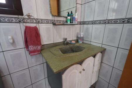 Casa à venda com 168m², 3 quartos e 2 vagasBanheiro de cima