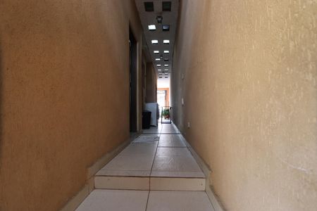 Casa à venda com 168m², 3 quartos e 2 vagasCorredor Lateral