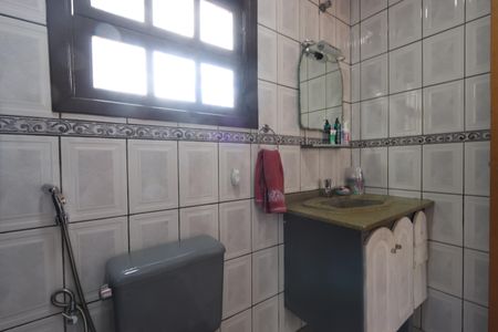 Casa à venda com 168m², 3 quartos e 2 vagasBanheiro de cima