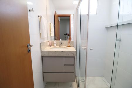 Apartamento para alugar com 62m², 2 quartos e 1 vagaBanheiro Social