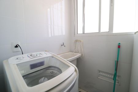 Apartamento para alugar com 62m², 2 quartos e 1 vagaÁrea de Serviço